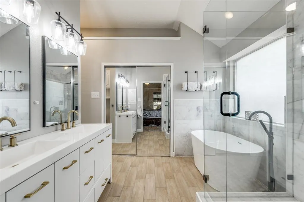 18515 Timber Oaks Drive