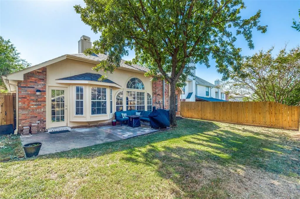 18515 Timber Oaks Drive