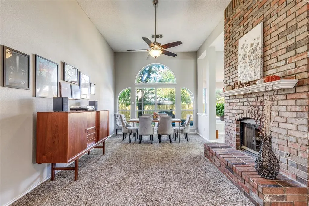 18515 Timber Oaks Drive