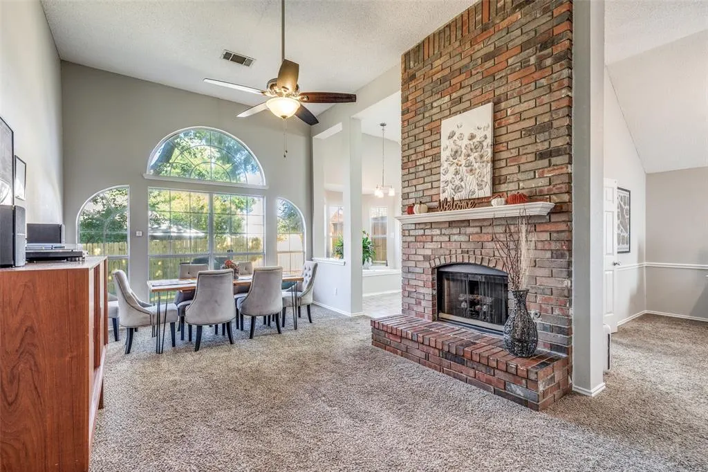 18515 Timber Oaks Drive