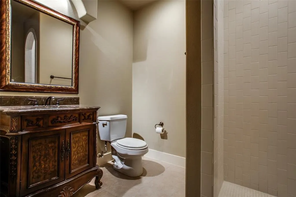 4111 Rawlins Street, #303