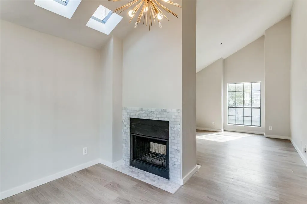 3901 Travis Street, #200