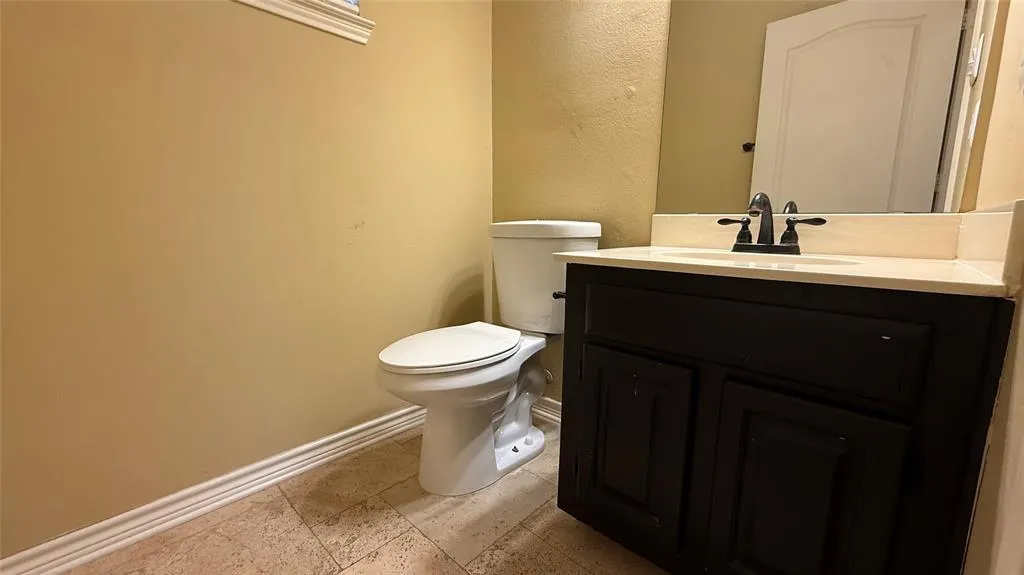 10901 Hermitage Lane