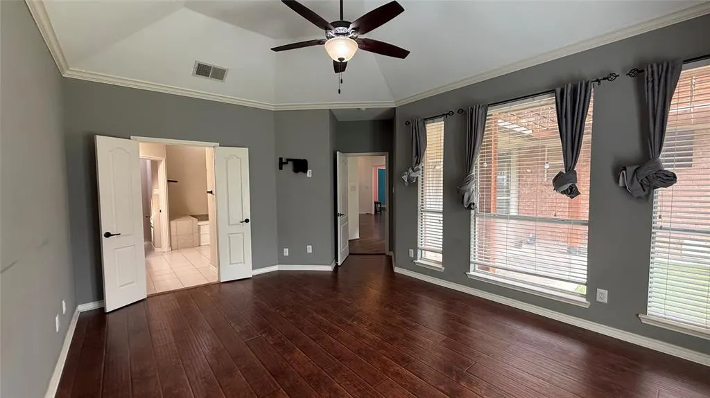 10901 Hermitage Lane