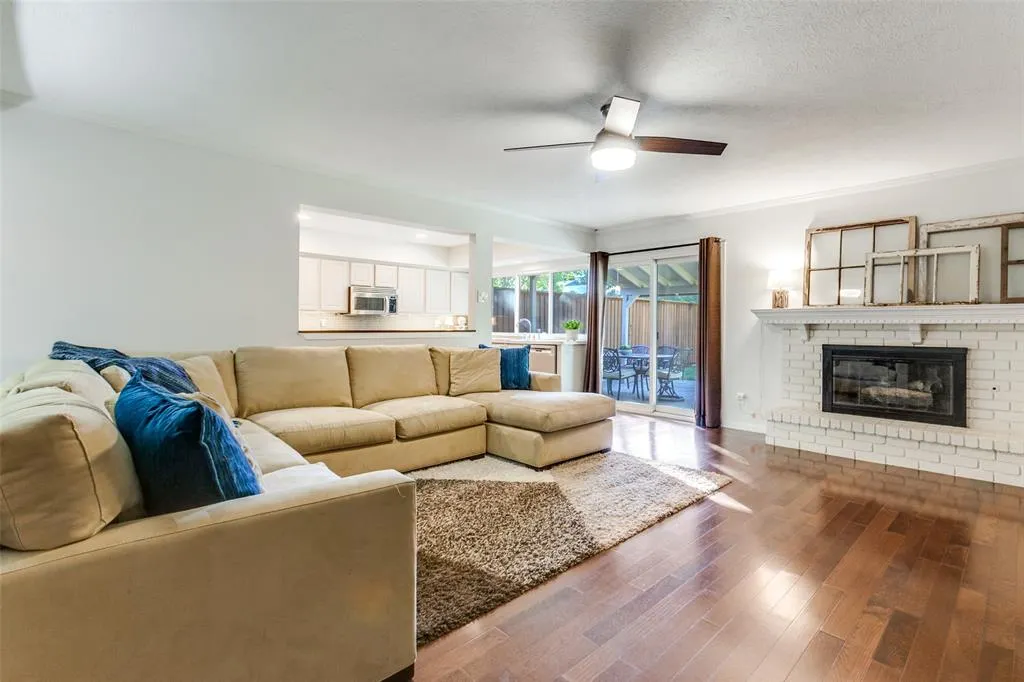 6606 Hunters Ridge Drive