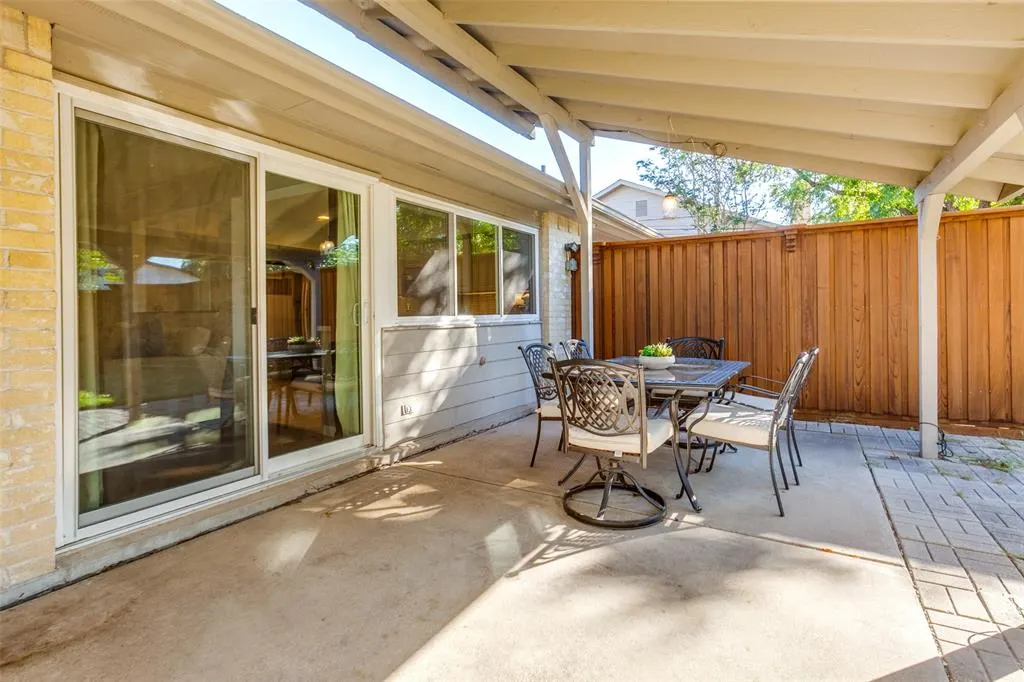 6606 Hunters Ridge Drive