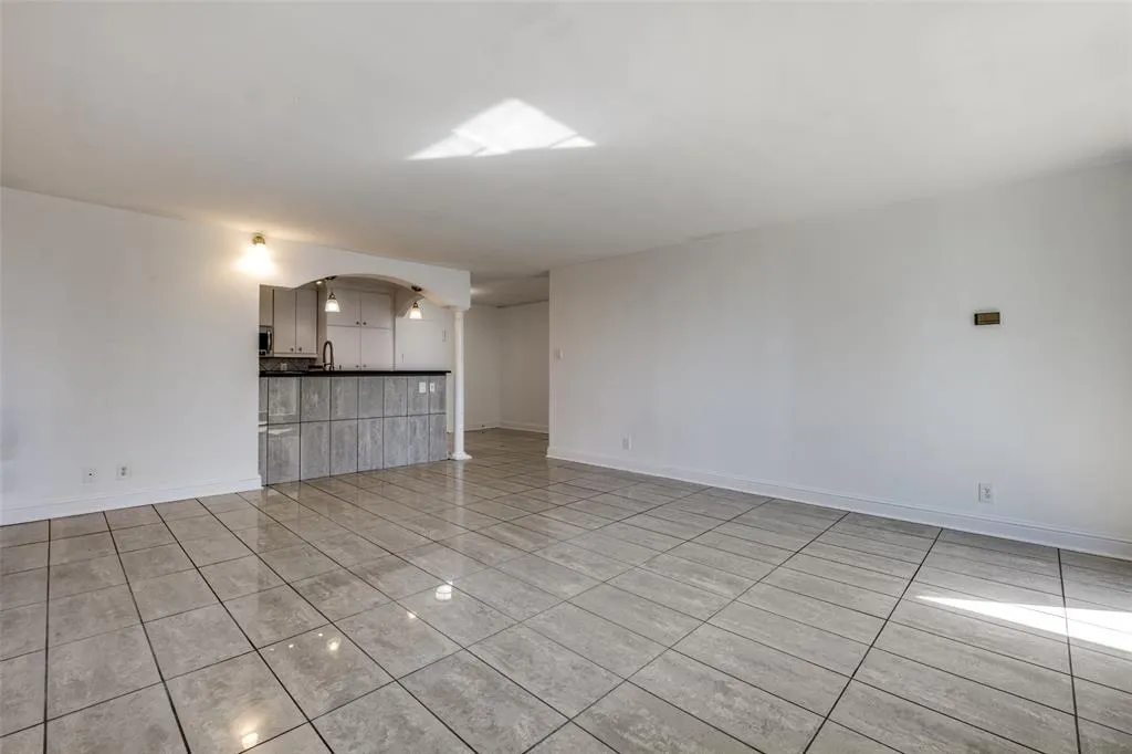 3883 Turtle Creek Boulevard, #2010