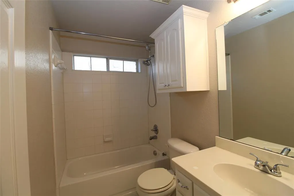 15195 Shellwood Lane