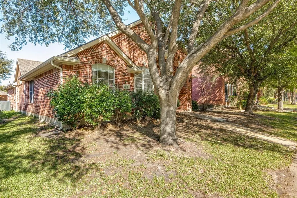 2818 Spanish Moss Trail