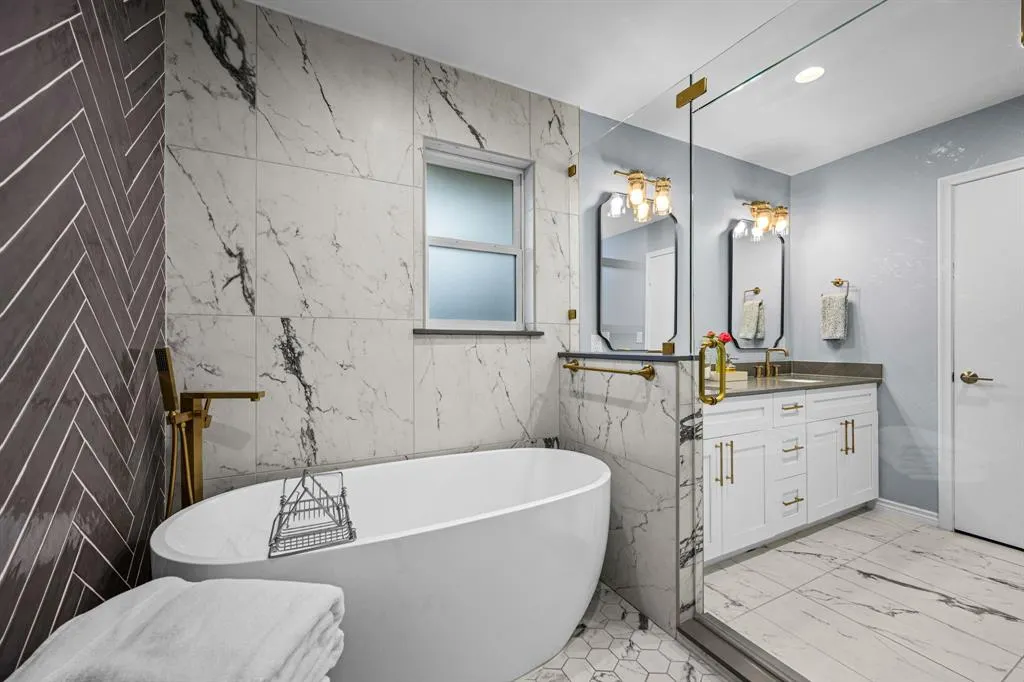 7612 Maplecrest Drive