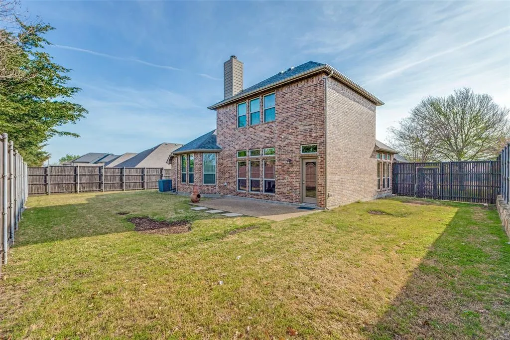 131 N Ridge Trail