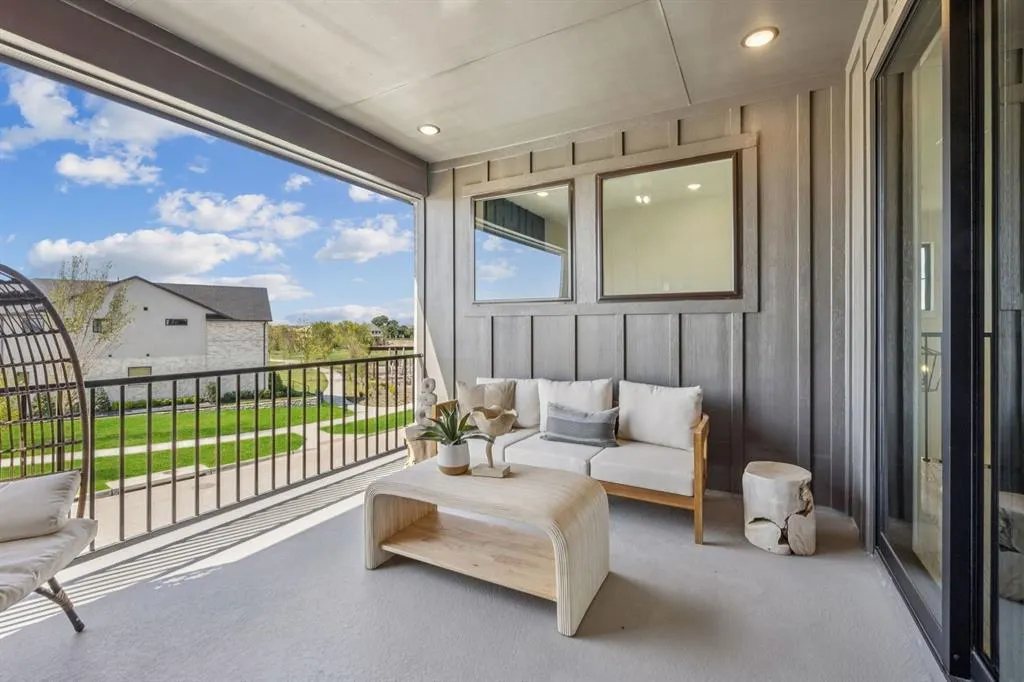 9484 Basket Grass Lane