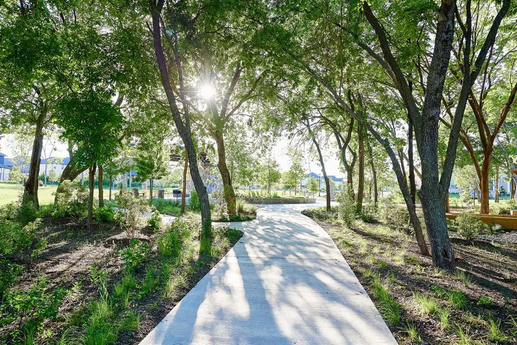 9484 Basket Grass Lane