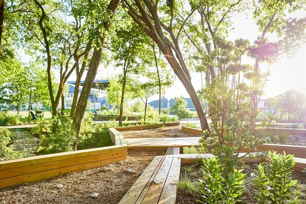 9484 Basket Grass Lane