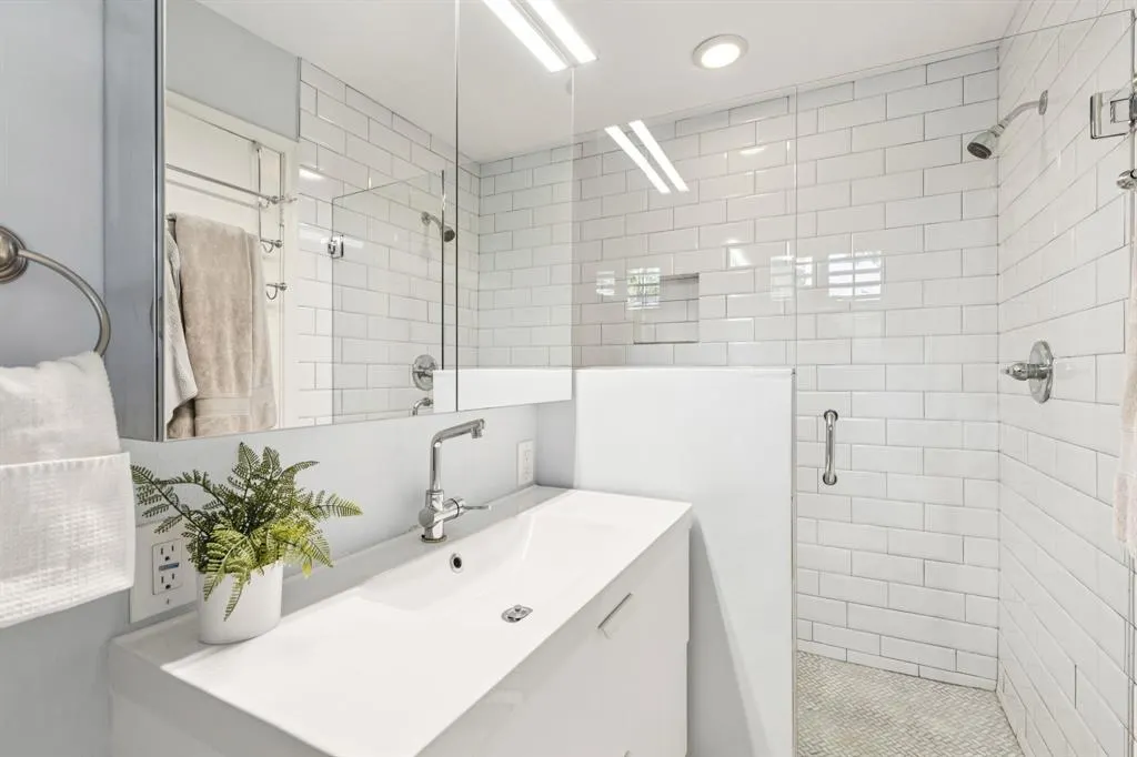 10021 Lanshire Drive