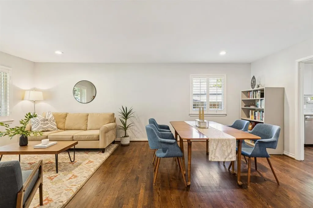 10021 Lanshire Drive