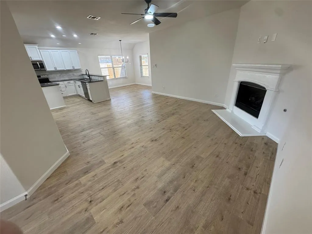 829 Lake Woodland Drive