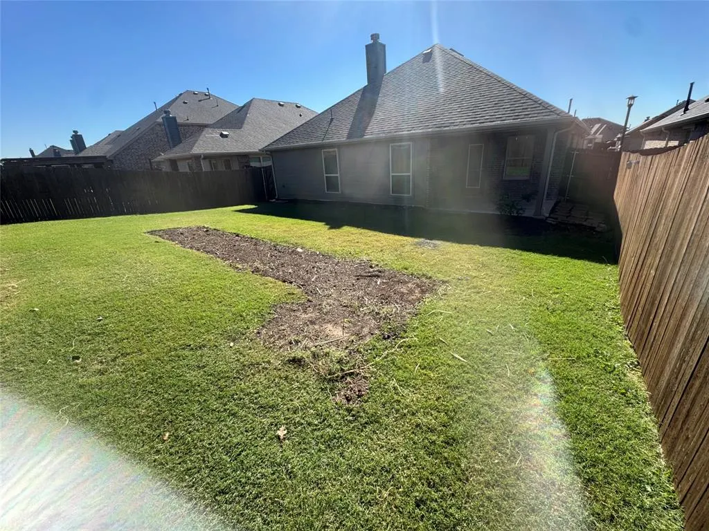 829 Lake Woodland Drive