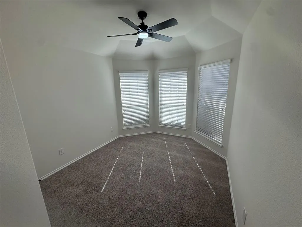 829 Lake Woodland Drive