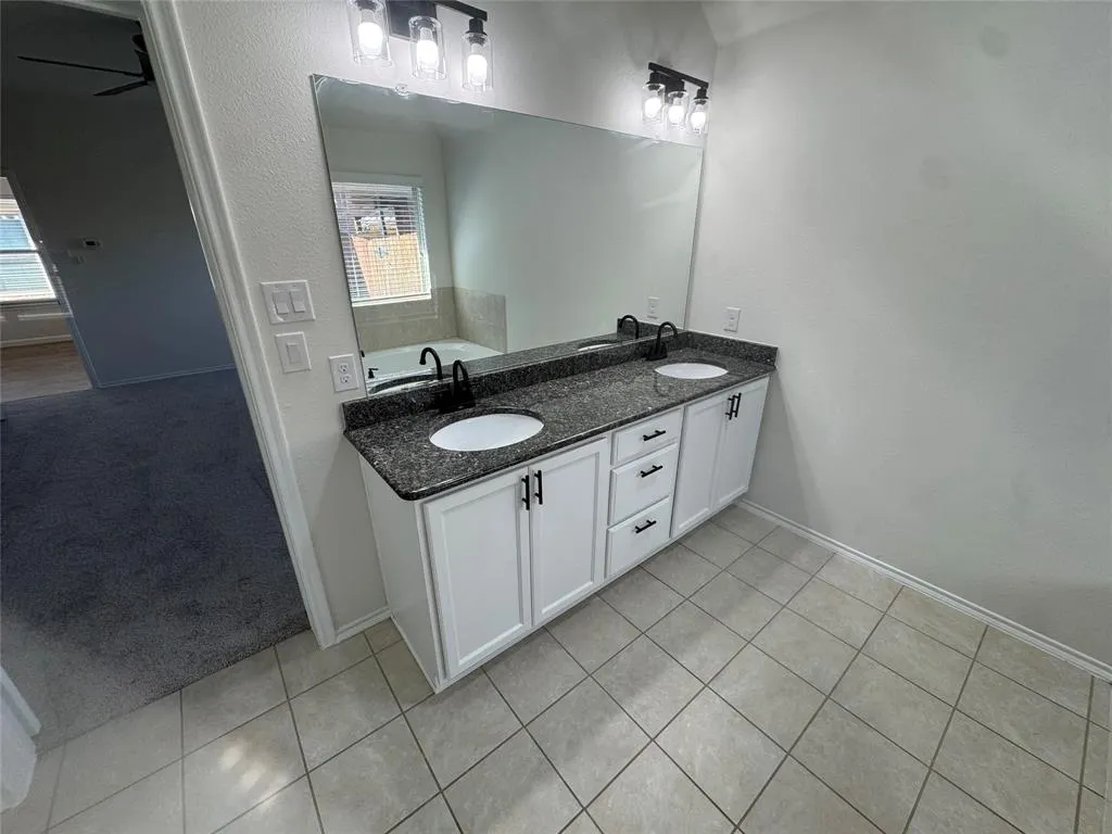 829 Lake Woodland Drive