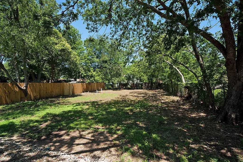 5645 Santa Fe Avenue