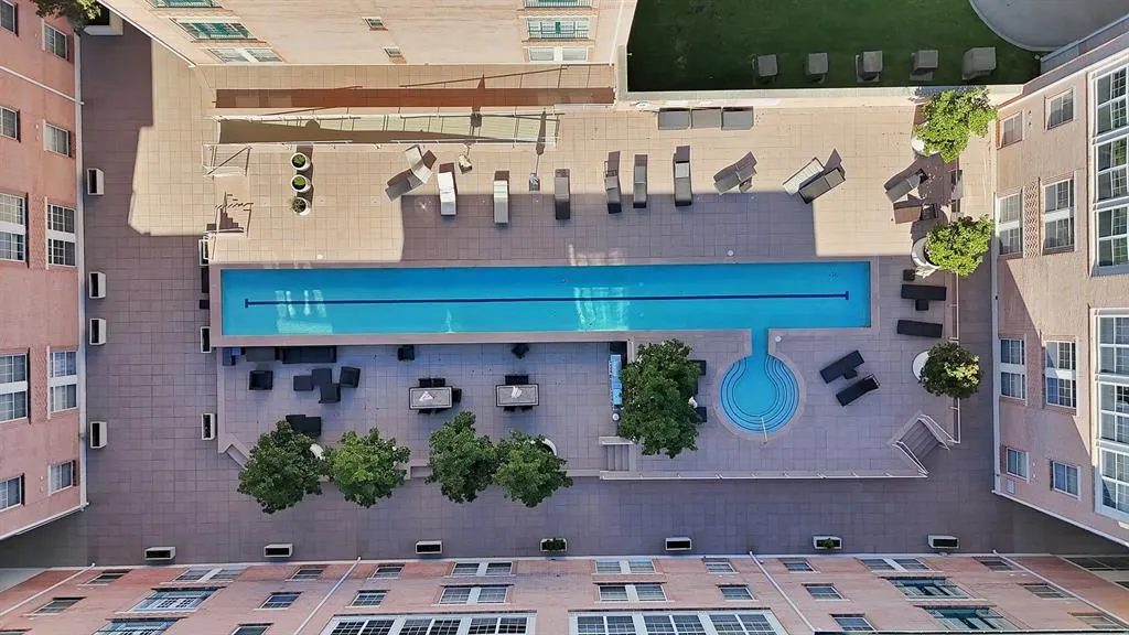 2305 Worthington Street, #103