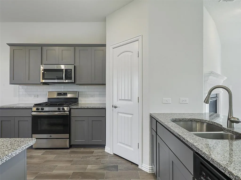 1322 Deerfield Drive