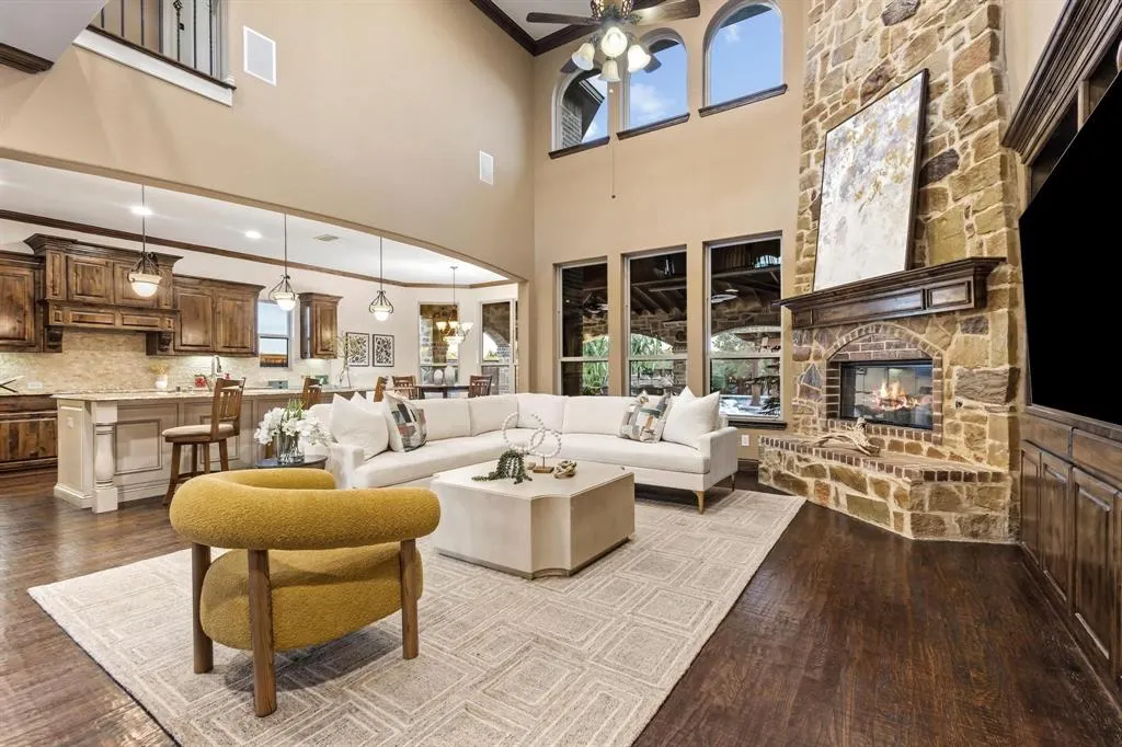 4495 Chevy Chase Lane