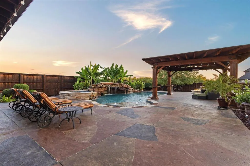 4495 Chevy Chase Lane