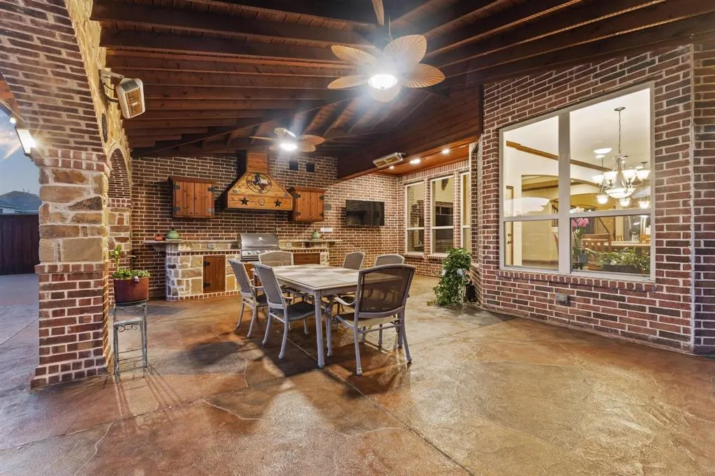 4495 Chevy Chase Lane