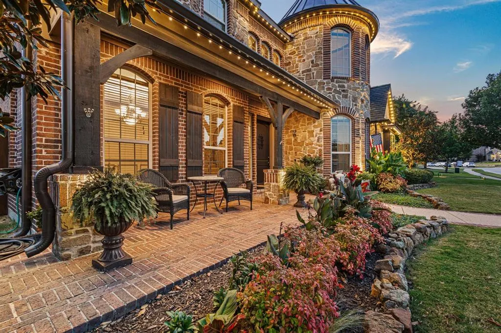 4495 Chevy Chase Lane