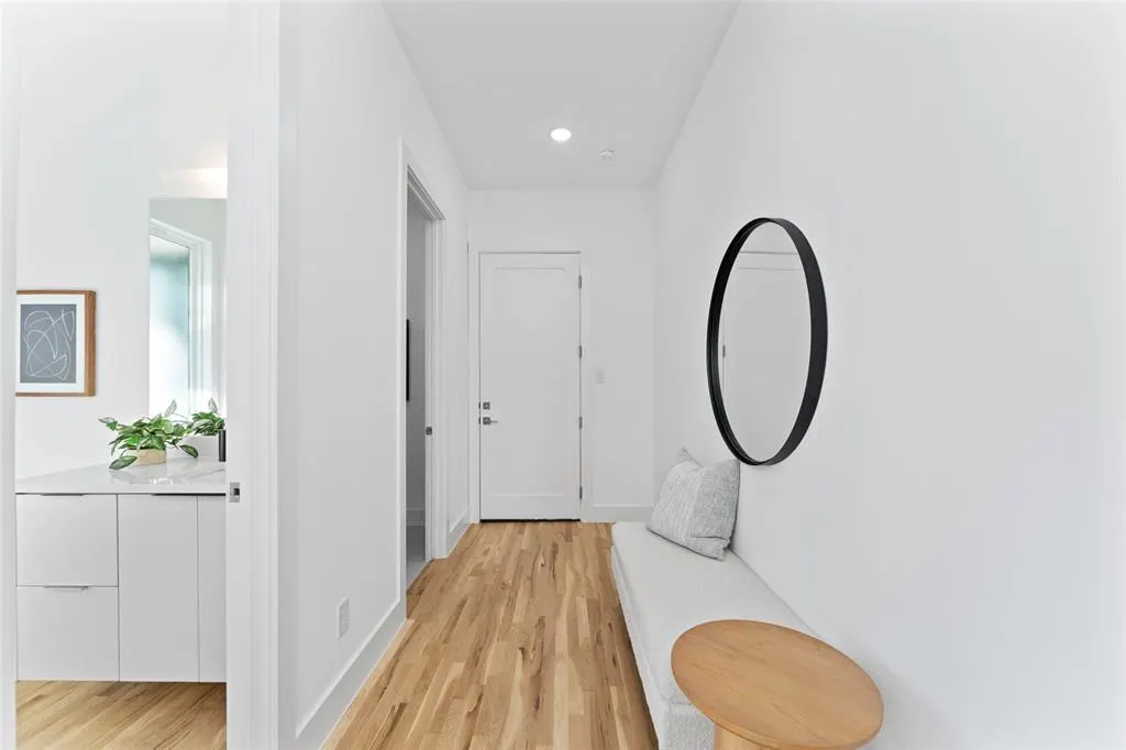 2315 S Vernon Avenue