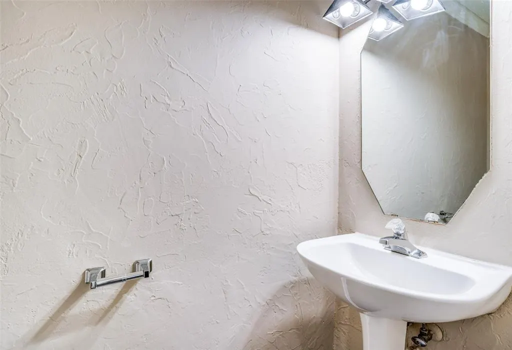 1408 Meadowbrook Drive