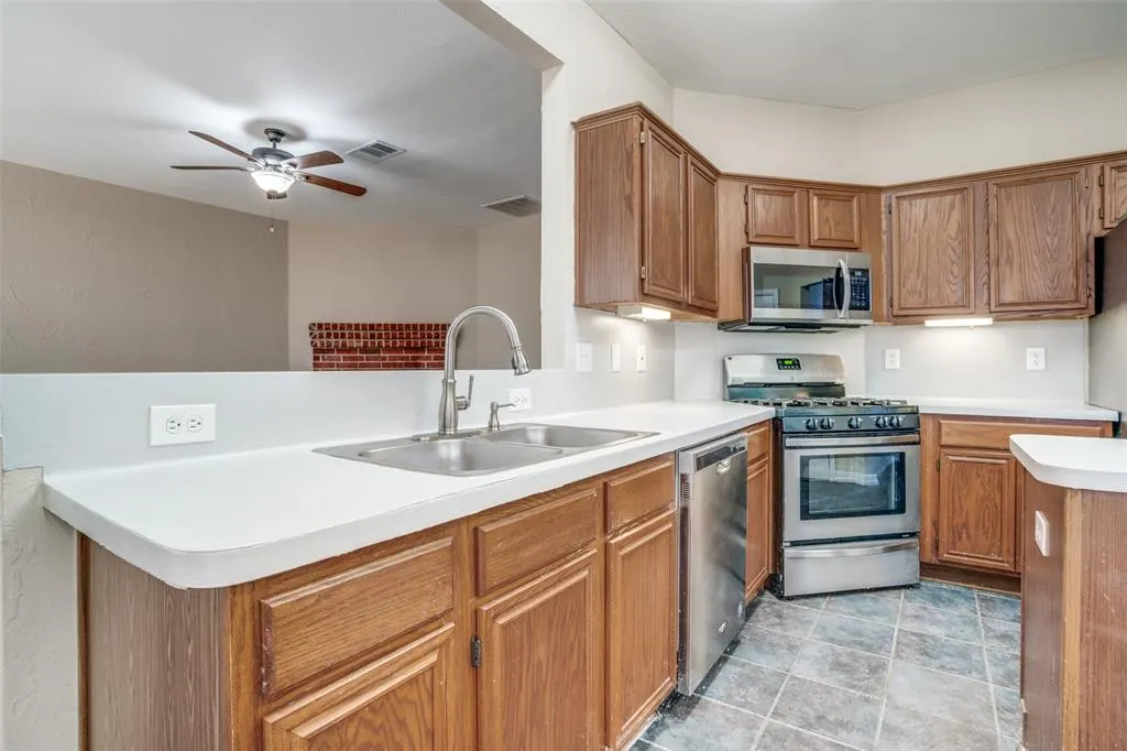 1408 Meadowbrook Drive