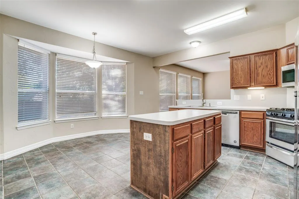 1408 Meadowbrook Drive