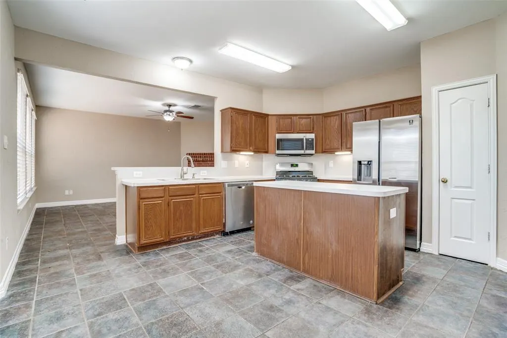 1408 Meadowbrook Drive