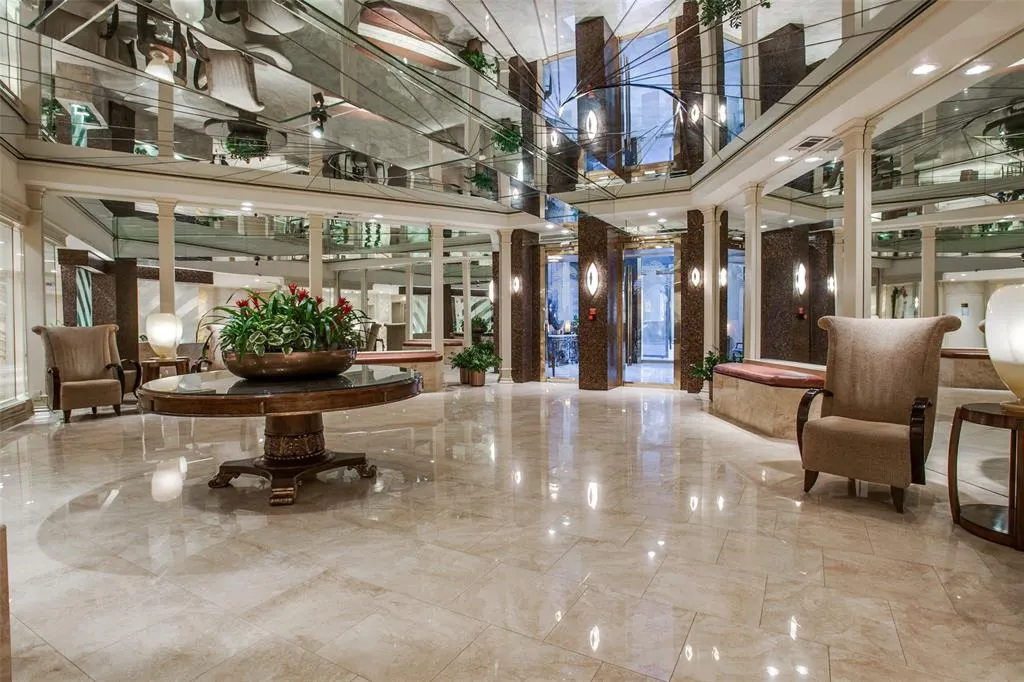 5200 Keller Springs Road, #824