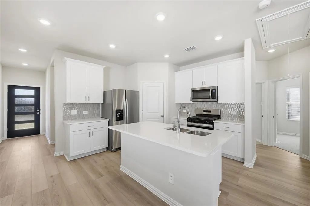 506 Clover Creek Drive