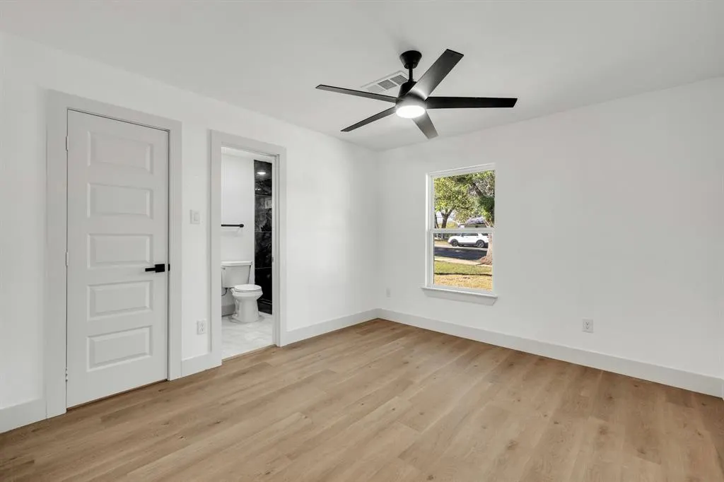 1614 E Red Bird Lane