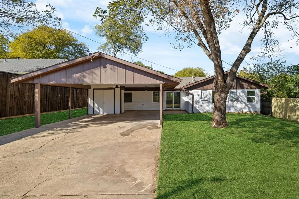 1614 E Red Bird Lane