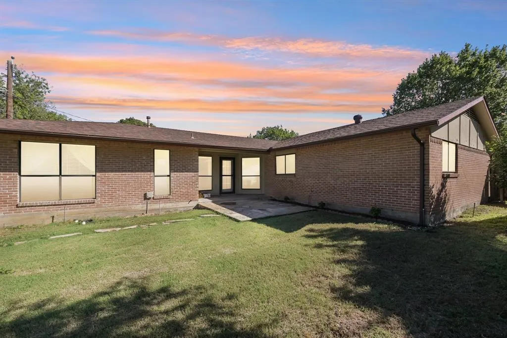 8631 Charing Cross Lane