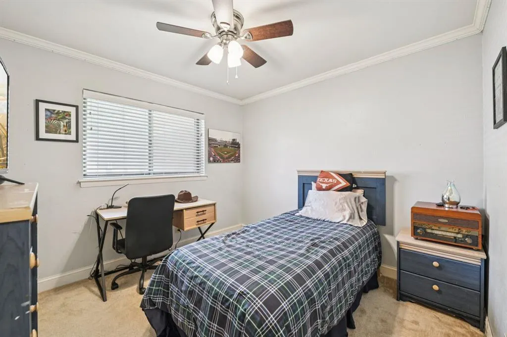 8631 Charing Cross Lane