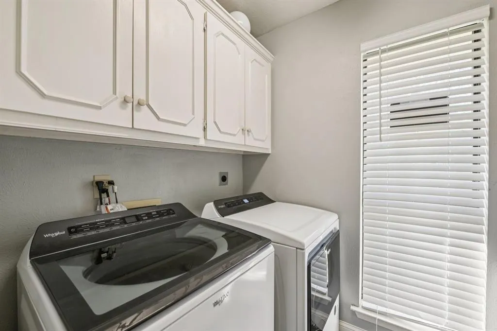 8631 Charing Cross Lane