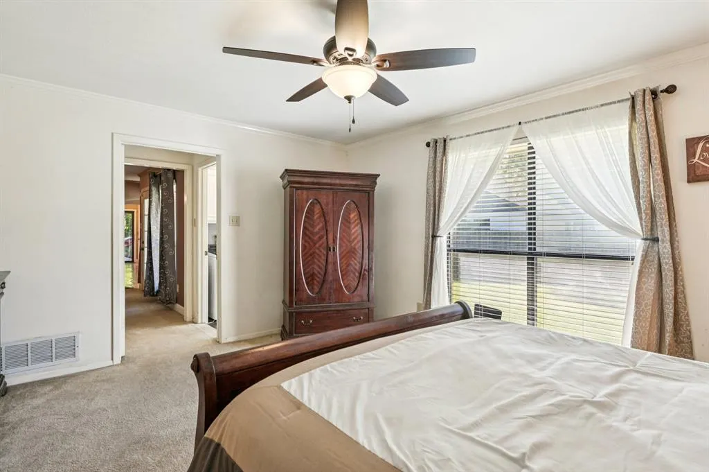 8631 Charing Cross Lane