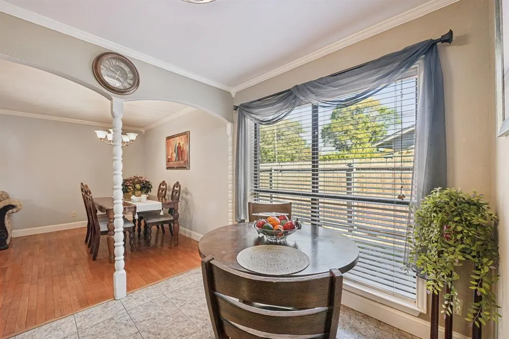 8631 Charing Cross Lane