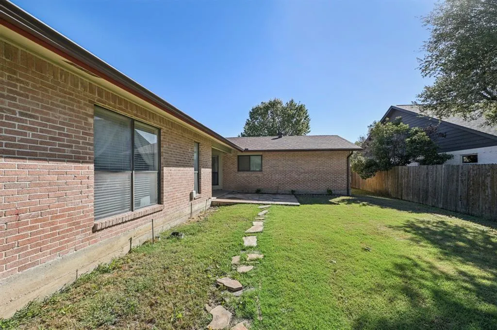 8631 Charing Cross Lane