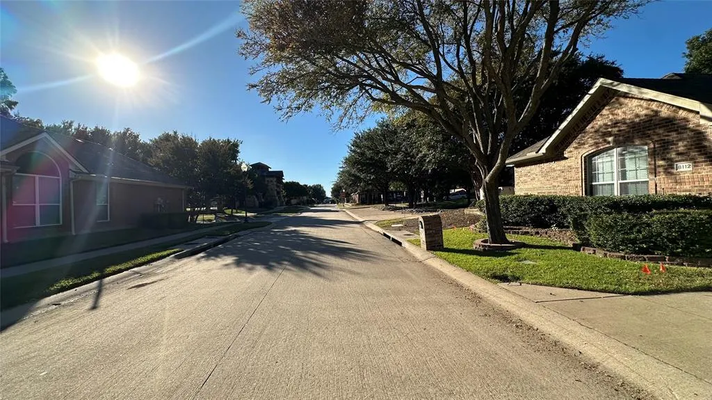 8112 Riverwalk Trail