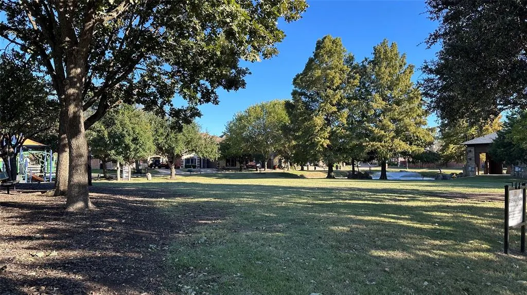 8112 Riverwalk Trail