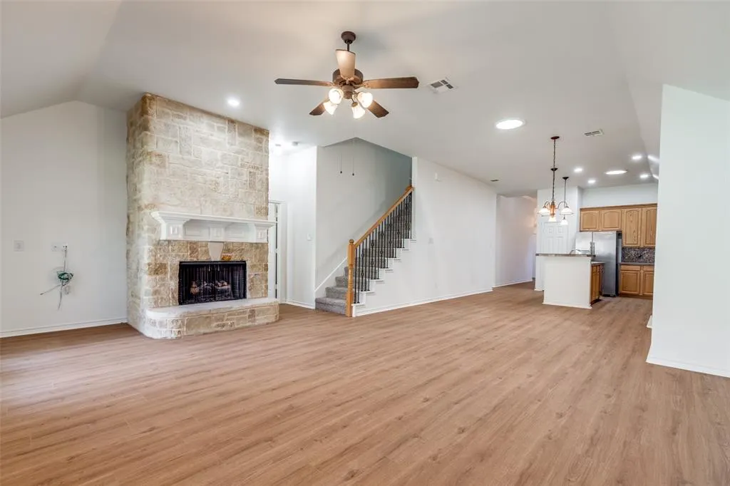 8112 Riverwalk Trail