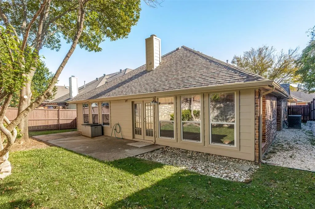 8112 Riverwalk Trail